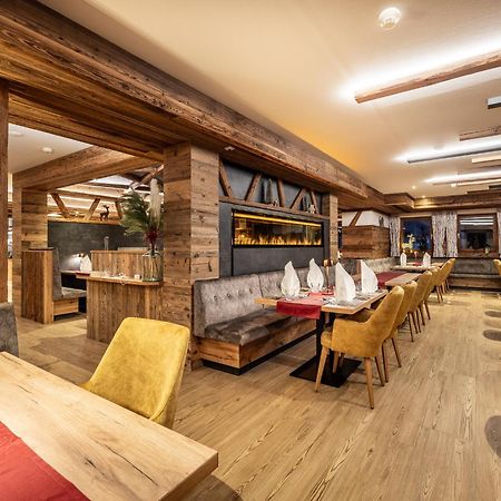 Hotel Alpenrose Zauchensee Bagian luar foto