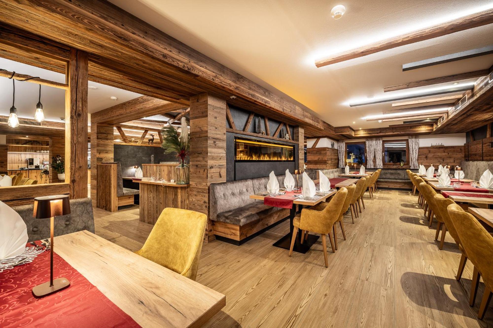 Hotel Alpenrose Zauchensee Bagian luar foto