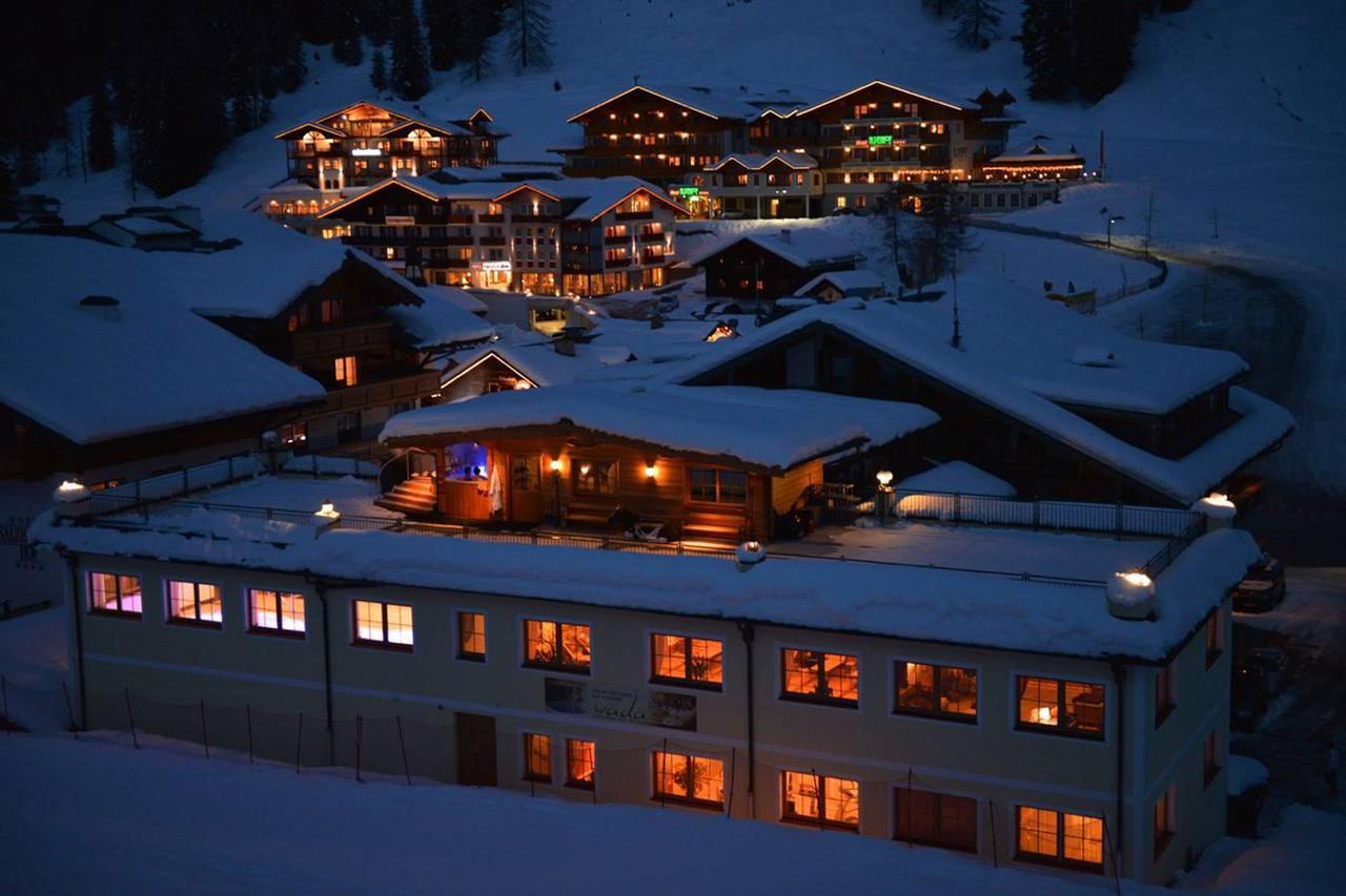 Hotel Alpenrose Zauchensee Bagian luar foto